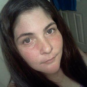 Meet your Posher, Yvette